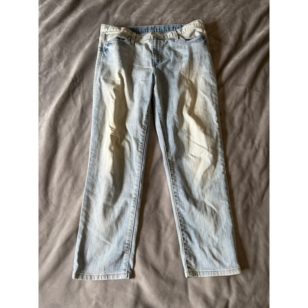 Calvin Klein Jeans Ultimate Boyfriend Light Wash Denim Blue Jeans 26 Inseam